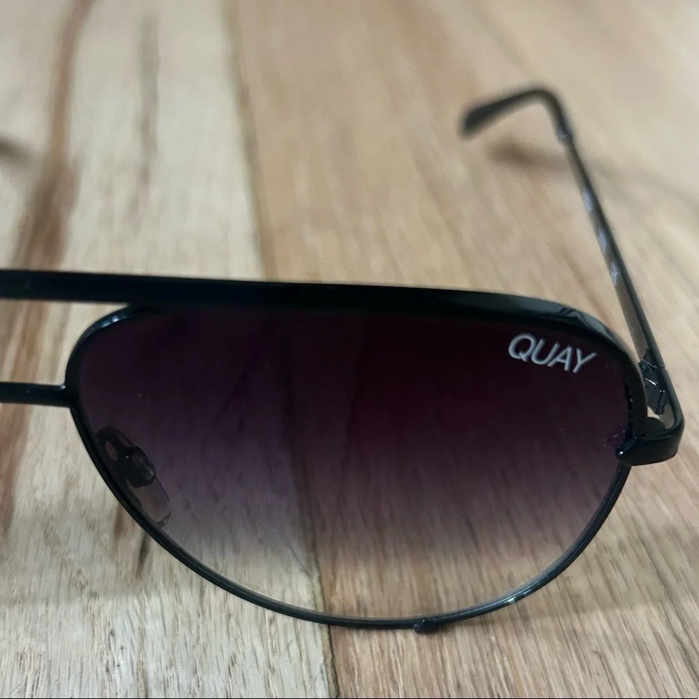 Quay High Key Mini Aviators